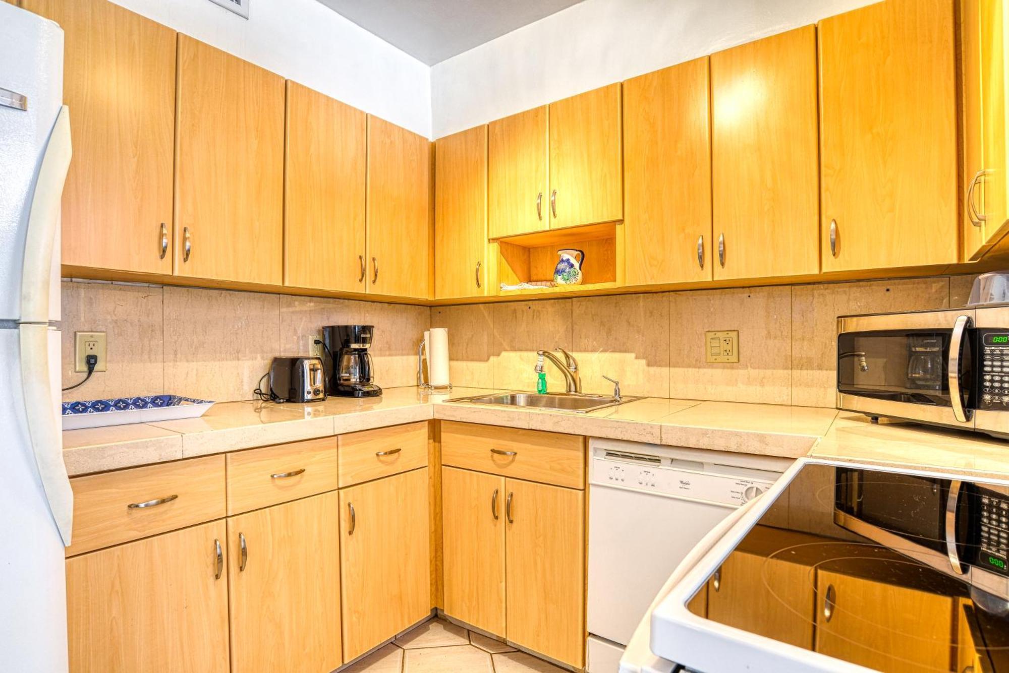 Floranada Condos Помпано Бийч Стая снимка